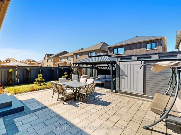 Photo 44 at 116 Summerlyn Trail, Bradford, Bradford West Gwillimbury