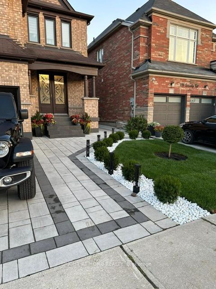 Photo 47 at 116 Summerlyn Trail, Bradford, Bradford West Gwillimbury