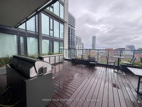 Photo 13 at 608 - 158 Front Street, Moss Park, Toronto