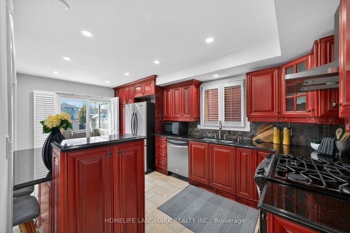 Photo 9 at 120 Brookmill Drive, Brownridge, Vaughan