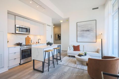 Photo 8 at 204 - 285 Dufferin Street, South Parkdale, Toronto