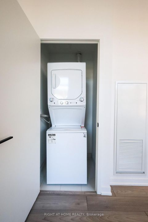 Photo 27 at 204 - 285 Dufferin Street, South Parkdale, Toronto