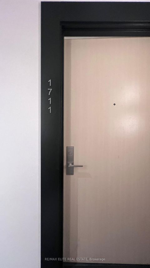 Photo 9 at 1711 - 395 Bloor Street E, North St. James Town, Toronto