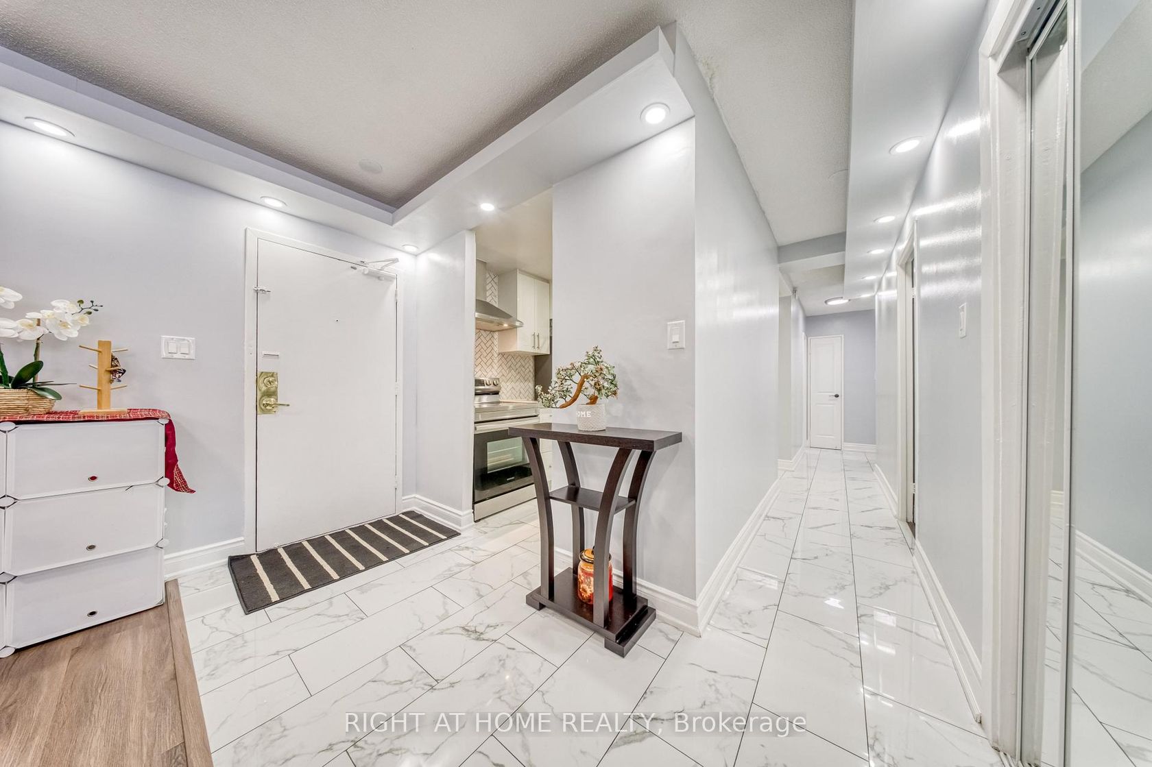 2014 - 320 Dixon Road, The Westway, Toronto by Loree Meneguzzi Real Estate 2014 - 320 Dixon Road, The Westway, Toronto