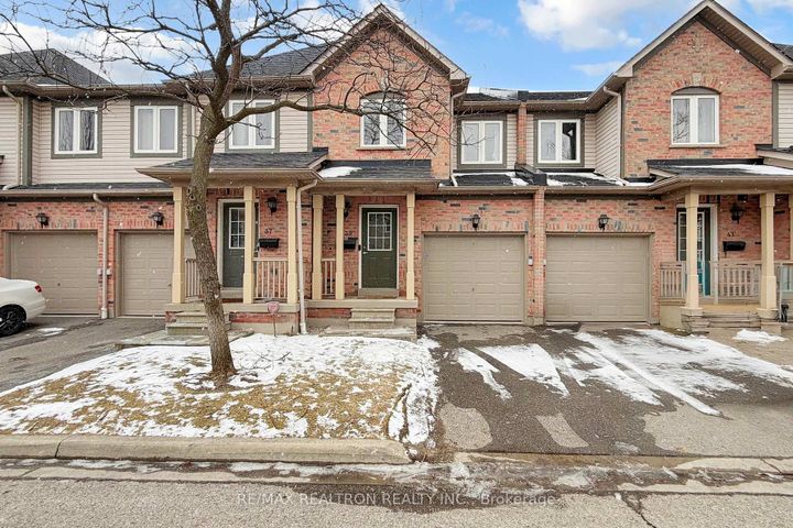 Photo 1 at 39 - 4600 Kimbermount Avenue, Central Erin Mills, Mississauga