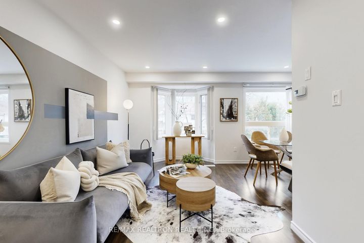 Photo 5 at 39 - 4600 Kimbermount Avenue, Central Erin Mills, Mississauga