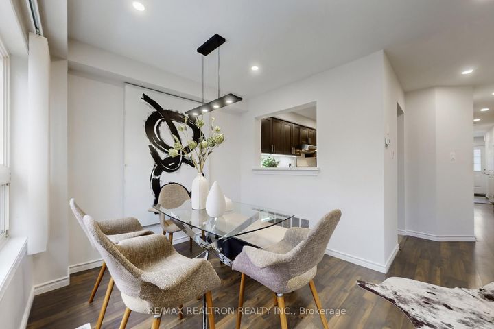 Photo 7 at 39 - 4600 Kimbermount Avenue, Central Erin Mills, Mississauga