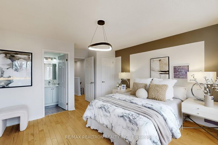 Photo 16 at 39 - 4600 Kimbermount Avenue, Central Erin Mills, Mississauga