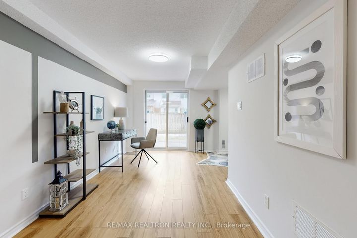 Photo 26 at 39 - 4600 Kimbermount Avenue, Central Erin Mills, Mississauga