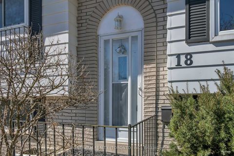 Photo 1 at 18 Emily Carr Street, Unionville, Markham