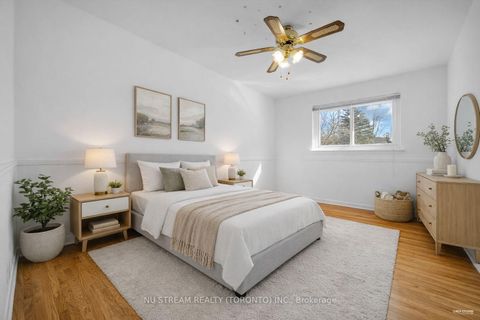 Photo 15 at 18 Emily Carr Street, Unionville, Markham