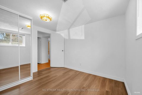 Photo 25 at 18 Emily Carr Street, Unionville, Markham