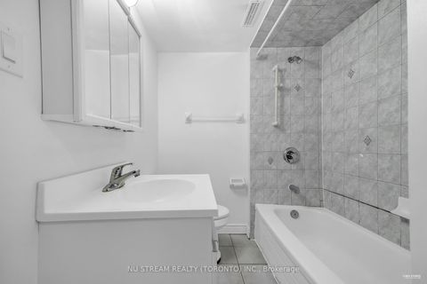 Photo 26 at 18 Emily Carr Street, Unionville, Markham