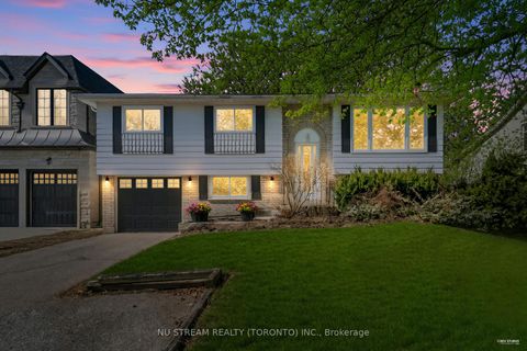 Photo 34 at 18 Emily Carr Street, Unionville, Markham