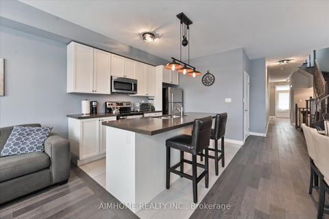 Photo 9 at 52 vedette Way, Vellore Village, Vaughan