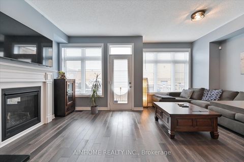 Photo 18 at 52 vedette Way, Vellore Village, Vaughan