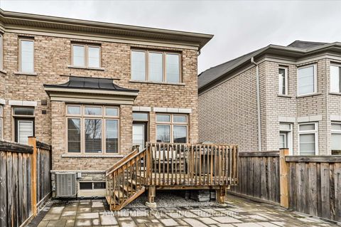 Photo 35 at 52 vedette Way, Vellore Village, Vaughan