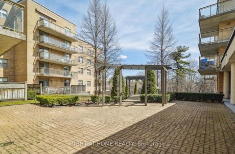 Photo 45 at 501 - 2506 Rutherford Road, Maple, Vaughan