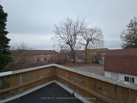 Photo 10 at 11960 Yonge Street, Jefferson, Richmond Hill