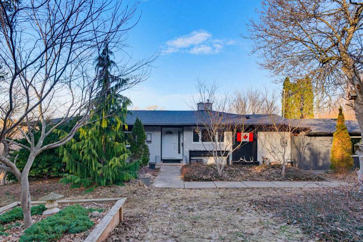 Photo 2 at 18 Cherry Street, Georgetown, Halton Hills