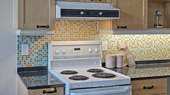 Photo 5 at 926 - 155 Dalhousie Street, Yonge Corridor, Toronto