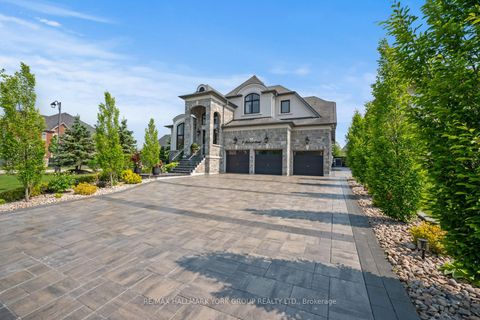 Photo 6 at 2 Tidnish Court, Nobleton, King