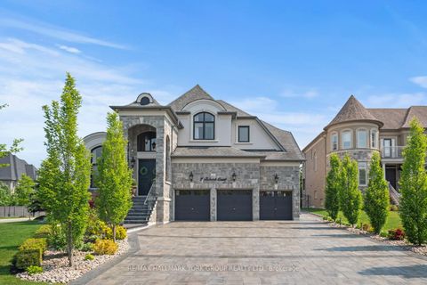 Photo 8 at 2 Tidnish Court, Nobleton, King