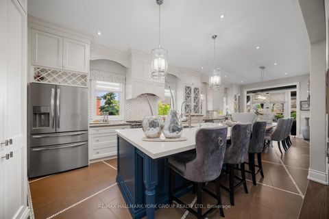 Photo 13 at 2 Tidnish Court, Nobleton, King