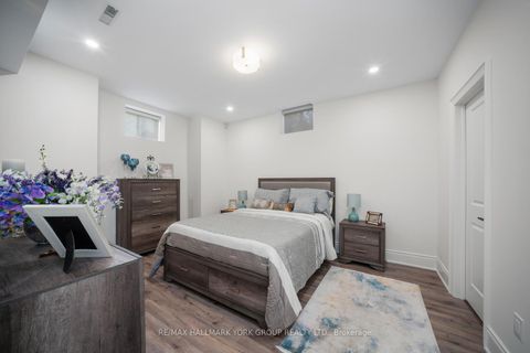 Photo 35 at 2 Tidnish Court, Nobleton, King