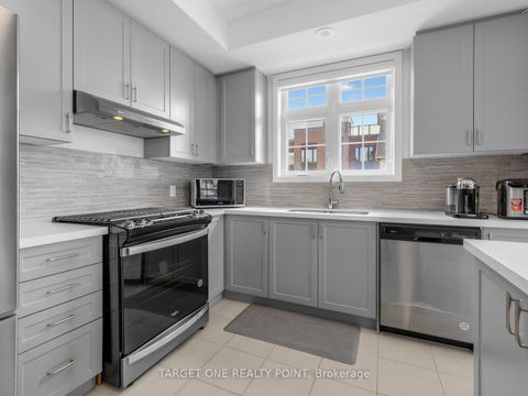 Photo 13 at 2 William Shearn Crescent, Angus Glen, Markham