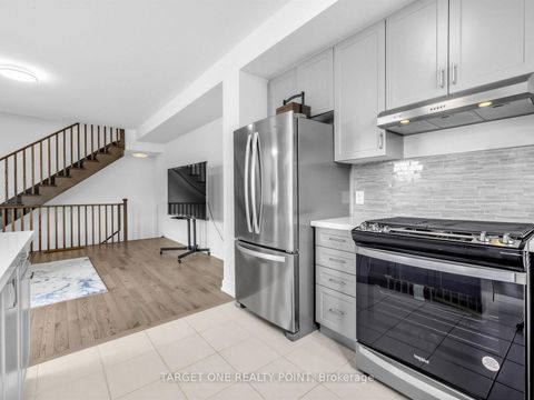 Photo 15 at 2 William Shearn Crescent, Angus Glen, Markham