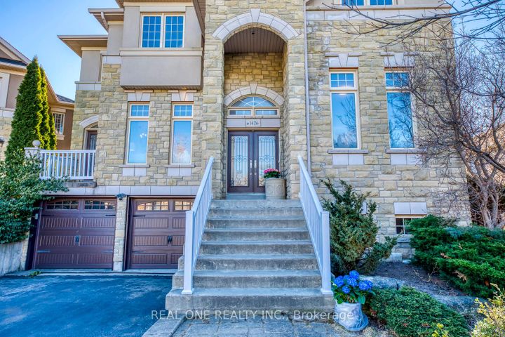 Photo 0 at 1426 Redwing Court, WT West Oak Trails, Oakville