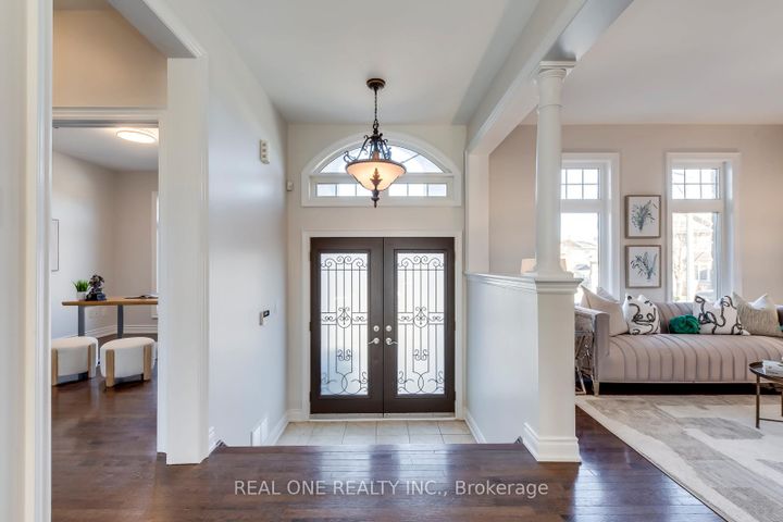 Photo 2 at 1426 Redwing Court, WT West Oak Trails, Oakville