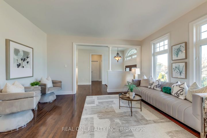 Photo 5 at 1426 Redwing Court, WT West Oak Trails, Oakville