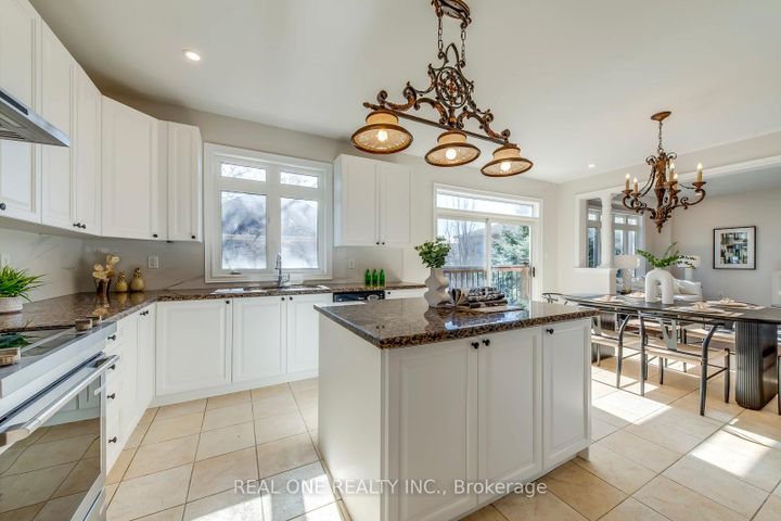 Photo 14 at 1426 Redwing Court, WT West Oak Trails, Oakville