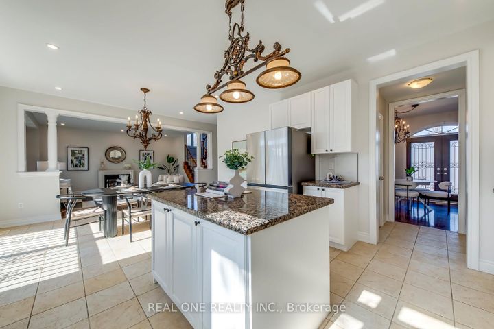 Photo 15 at 1426 Redwing Court, WT West Oak Trails, Oakville