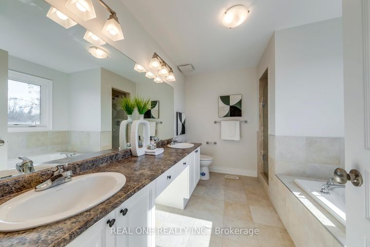 Photo 31 at 1426 Redwing Court, WT West Oak Trails, Oakville