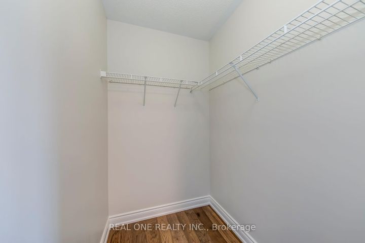 Photo 37 at 1426 Redwing Court, WT West Oak Trails, Oakville