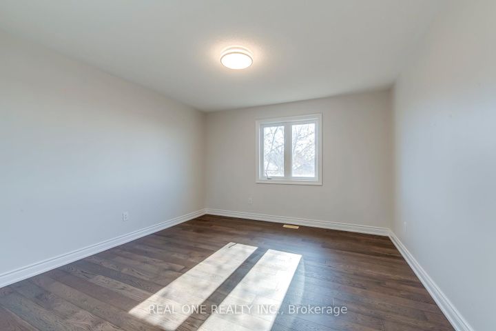 Photo 40 at 1426 Redwing Court, WT West Oak Trails, Oakville