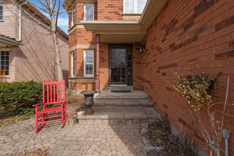 Photo 3 at 136 Loon Avenue, Painswick South, Barrie