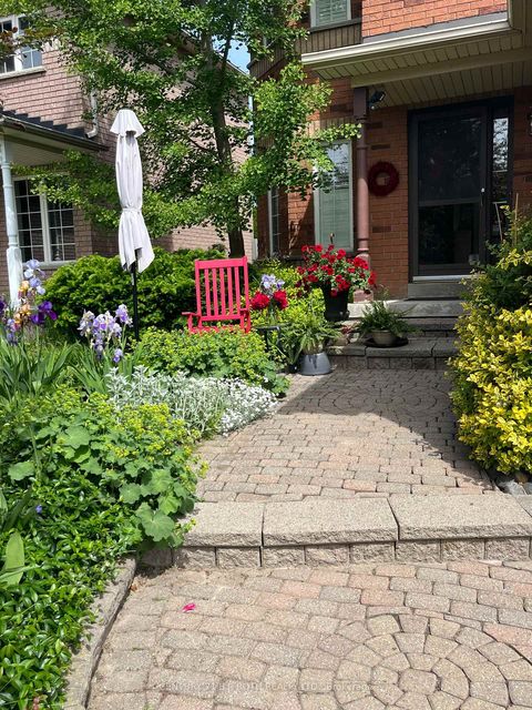 Photo 4 at 136 Loon Avenue, Painswick South, Barrie