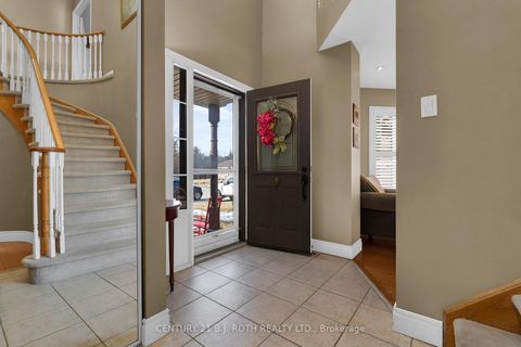 Photo 5 at 136 Loon Avenue, Painswick South, Barrie