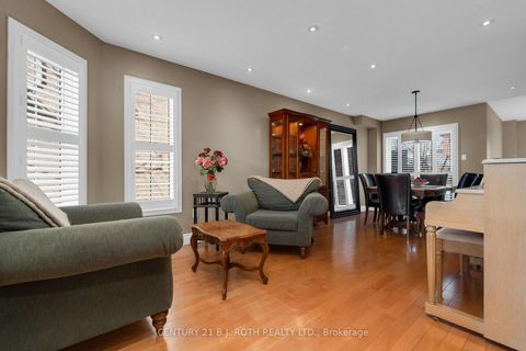 Photo 7 at 136 Loon Avenue, Painswick South, Barrie