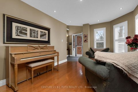 Photo 8 at 136 Loon Avenue, Painswick South, Barrie