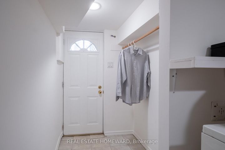 Photo 27 at 52 Balfour Avenue, East York, Toronto