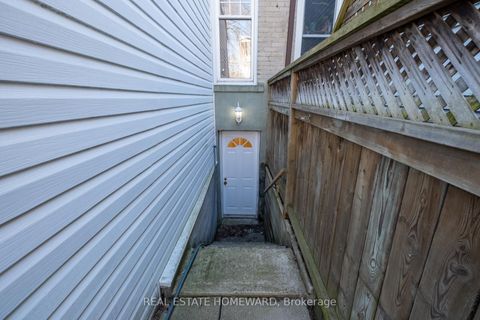 Photo 34 at 52 Balfour Avenue, East York, Toronto