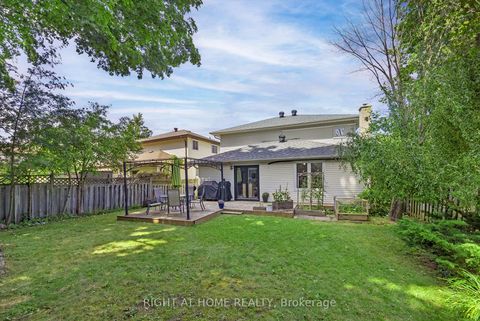 Photo 41 at 361 Hickling Trail, Grove East, Barrie