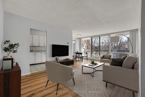 Photo 4 at 405 - 1801 O'connor Drive, Victoria Village, Toronto