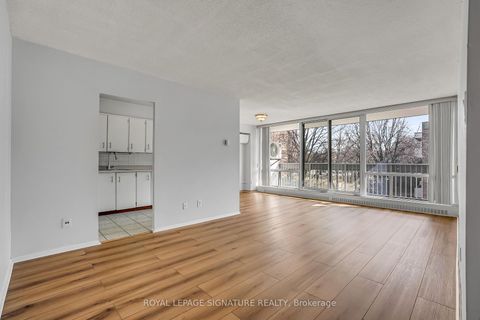 Photo 5 at 405 - 1801 O'connor Drive, Victoria Village, Toronto
