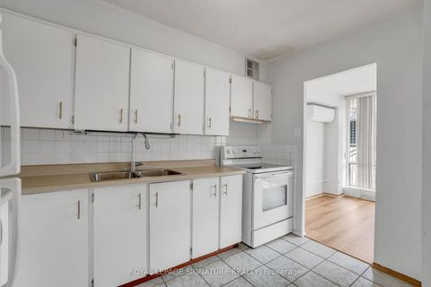 Photo 13 at 405 - 1801 O'connor Drive, Victoria Village, Toronto